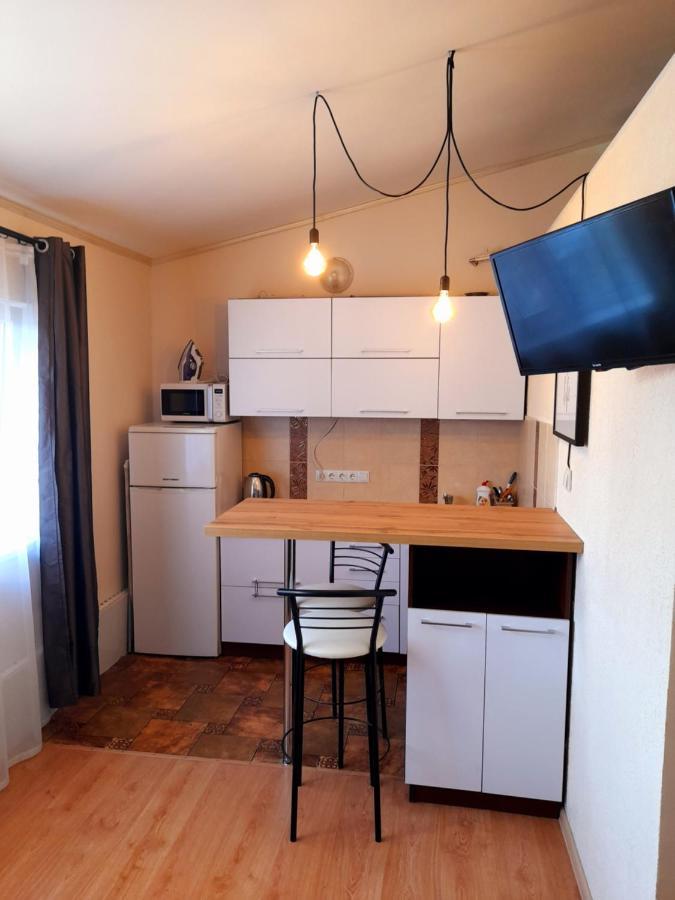 Studio Apartments In Center Mini 5 Поверх Без Ліфту Ivano-Frankivsk Esterno foto